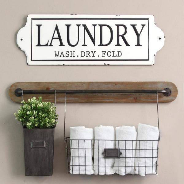 Black and white laundry sign